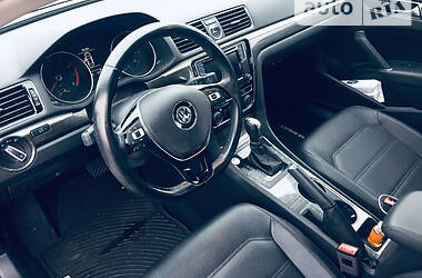 Седан Volkswagen Passat 2016 в 
