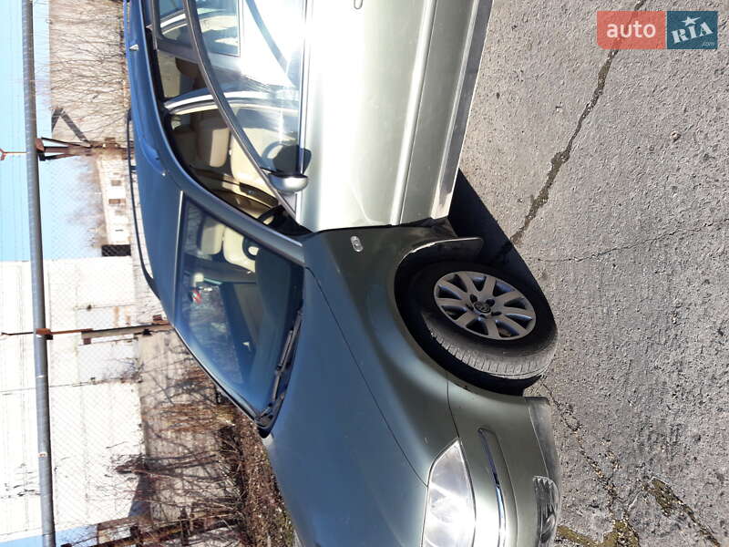 Универсал Volkswagen Passat 2002 в Изяславе