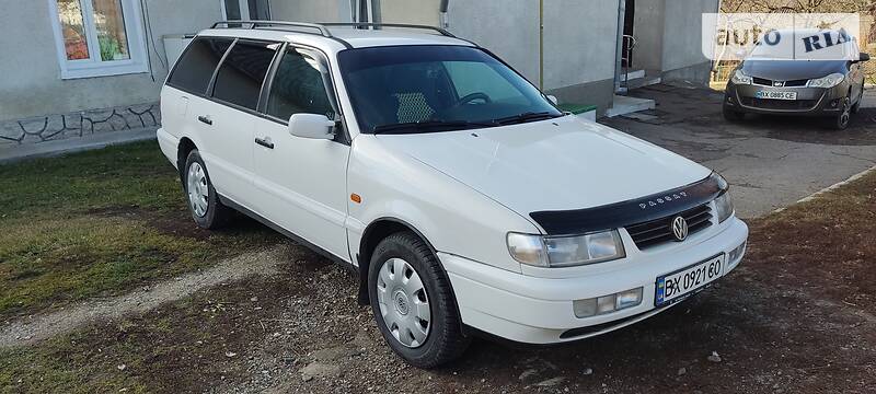 Универсал Volkswagen Passat 1996 в Городке