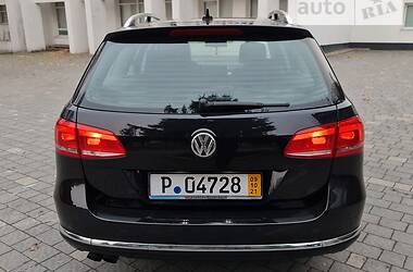 Универсал Volkswagen Passat 2012 в Тернополе