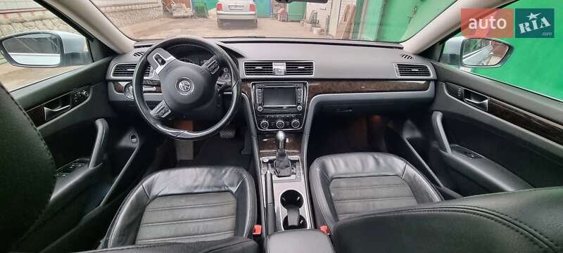 Седан Volkswagen Passat 2014 в Киеве