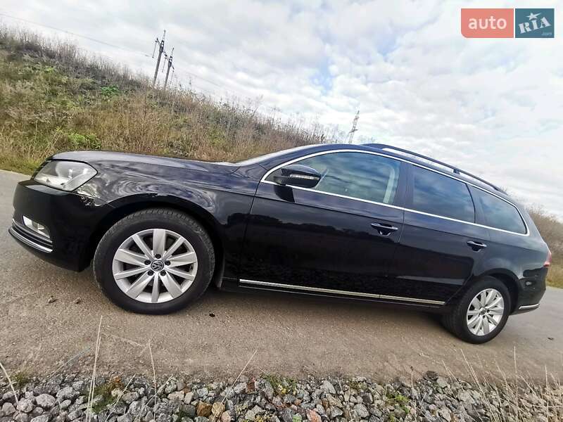 Универсал Volkswagen Passat 2012 в Хмельницком