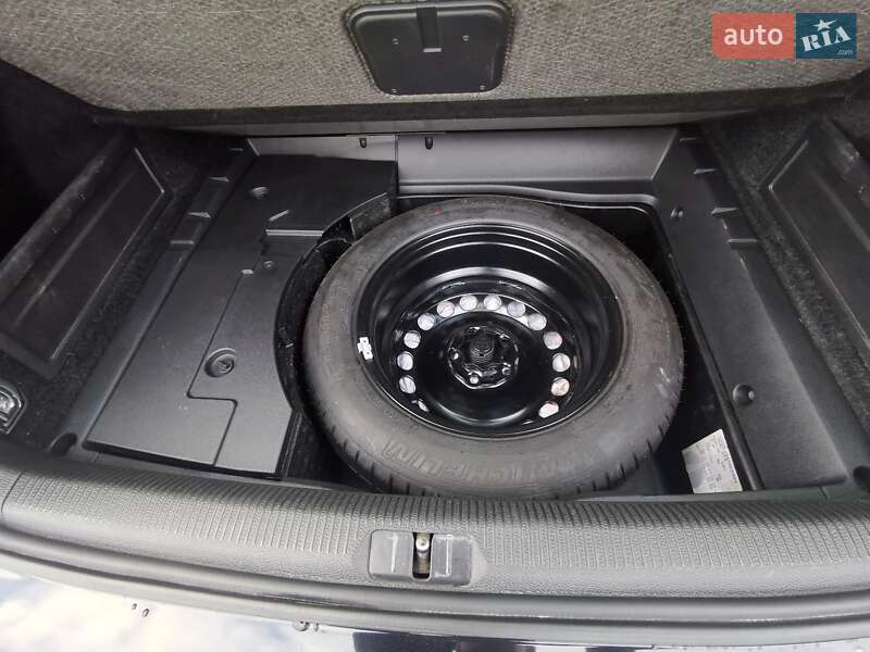 Универсал Volkswagen Passat 2012 в Хмельницком