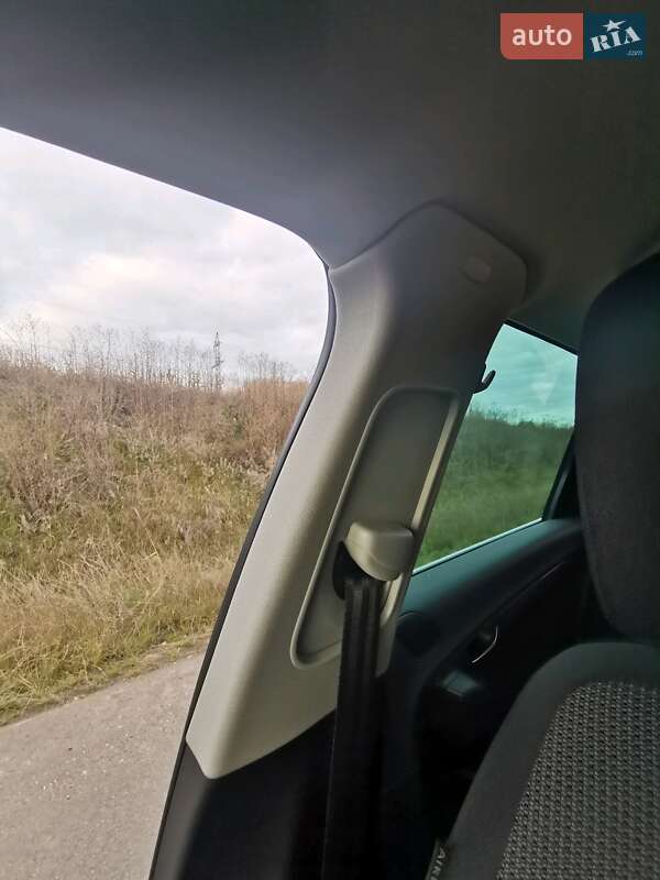 Универсал Volkswagen Passat 2012 в Хмельницком