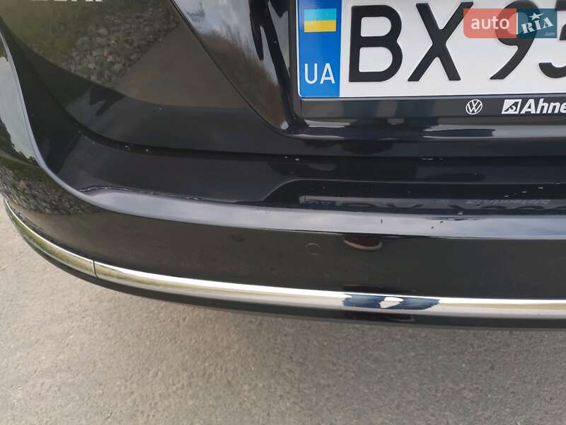 Универсал Volkswagen Passat 2012 в Хмельницком