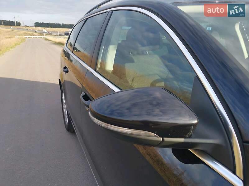 Универсал Volkswagen Passat 2012 в Хмельницком