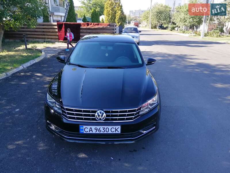 Седан Volkswagen Passat 2016 в Черкассах