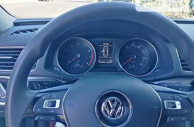 Седан Volkswagen Passat 2016 в Черкасах