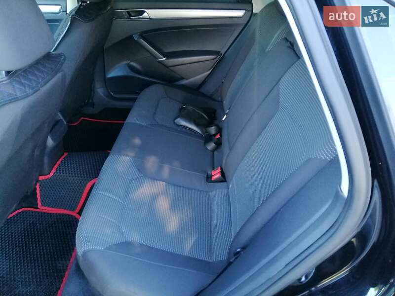 Седан Volkswagen Passat 2016 в Черкассах