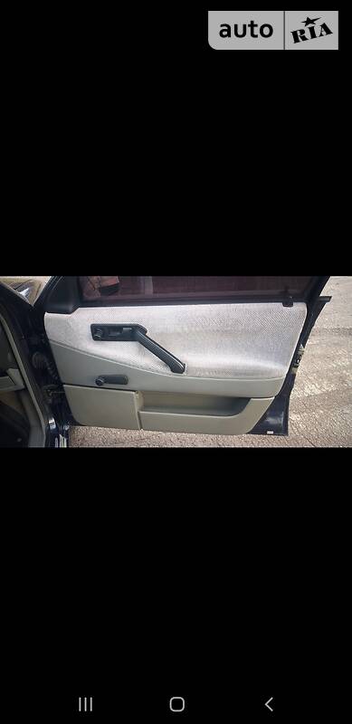 Седан Volkswagen Passat 1989 в Кельменцях