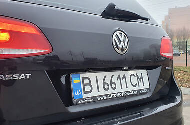 Універсал Volkswagen Passat 2013 в Полтаві