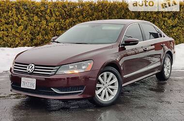 Седан Volkswagen Passat 2012 в Стрые