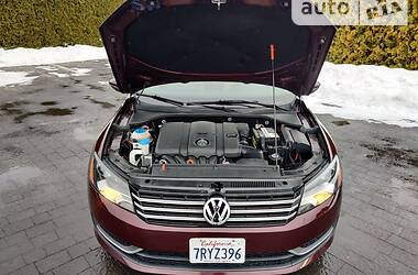 Седан Volkswagen Passat 2012 в Стрые