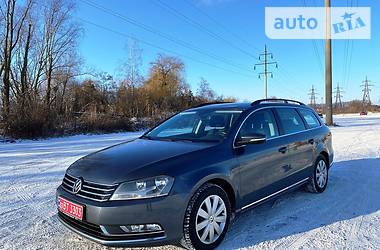 Універсал Volkswagen Passat 2011 в Полтаві