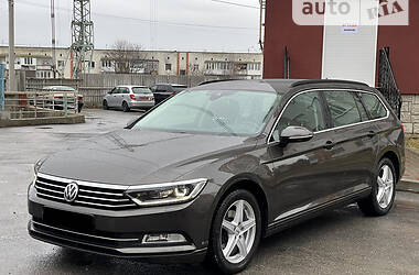 Универсал Volkswagen Passat 2015 в Тернополе