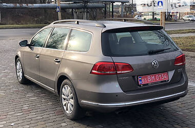 Универсал Volkswagen Passat 2012 в Луцке