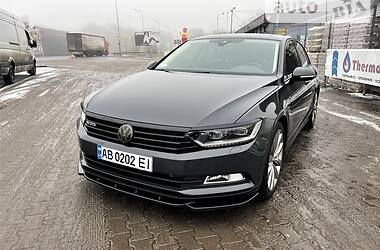 Седан Volkswagen Passat 2016 в 