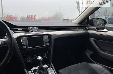 Седан Volkswagen Passat 2016 в 
