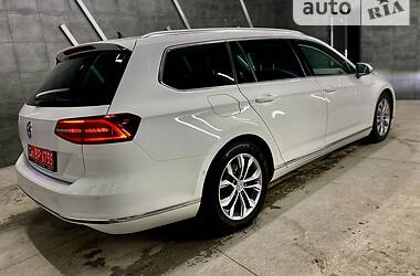 Универсал Volkswagen Passat 2016 в Ровно