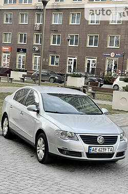 Седан Volkswagen Passat 2007 в Одессе