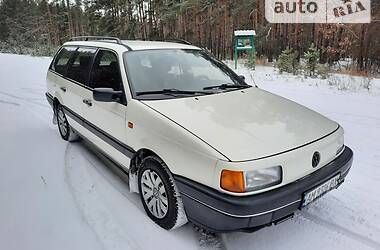 Универсал Volkswagen Passat 1993 в Хорошеве