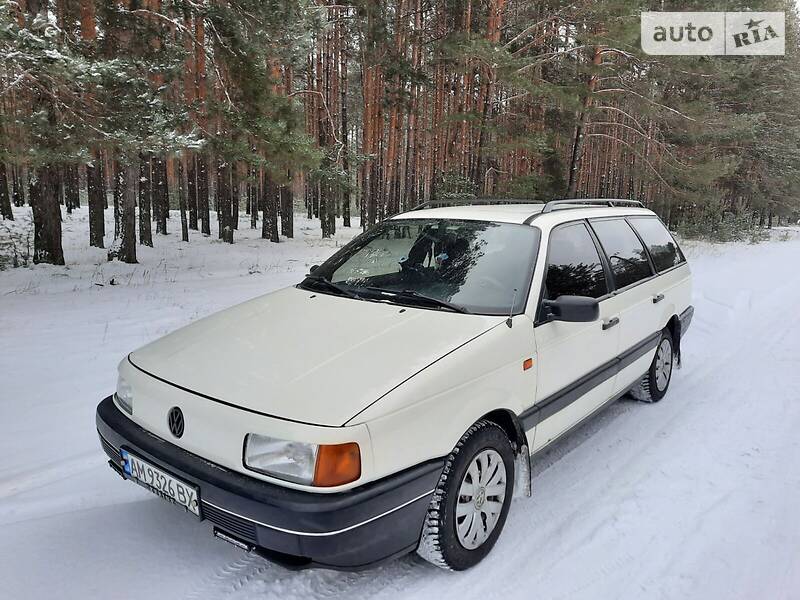 Универсал Volkswagen Passat 1993 в Хорошеве