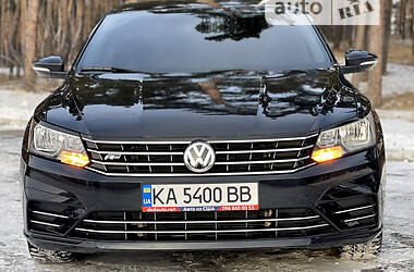 Седан Volkswagen Passat 2017 в Киеве