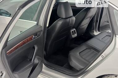 Седан Volkswagen Passat 2012 в Полтаве