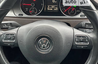 Універсал Volkswagen Passat 2012 в Хмельницькому