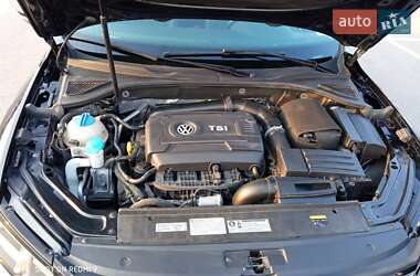 Седан Volkswagen Passat 2015 в 