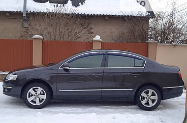 Седан Volkswagen Passat 2007 в Виноградове