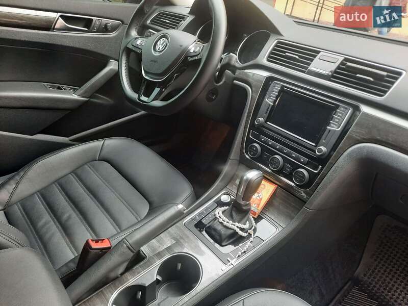Седан Volkswagen Passat 2018 в Ивано-Франковске фото 7 Седан Volkswagen Passat 2018 в Ивано-Франковске