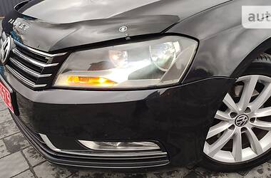 Универсал Volkswagen Passat 2012 в Дрогобыче