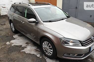 Універсал Volkswagen Passat 2012 в Харкові