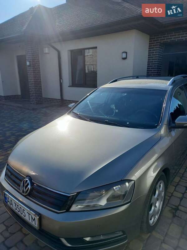 Универсал Volkswagen Passat 2012 в Киеве фото 9 Универсал Volkswagen Passat 2012 в Киеве