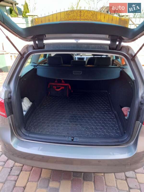 Универсал Volkswagen Passat 2012 в Киеве фото 19 Универсал Volkswagen Passat 2012 в Киеве