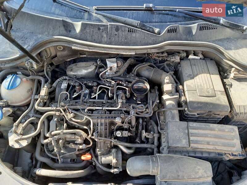 Универсал Volkswagen Passat 2012 в Киеве фото 15 Универсал Volkswagen Passat 2012 в Киеве