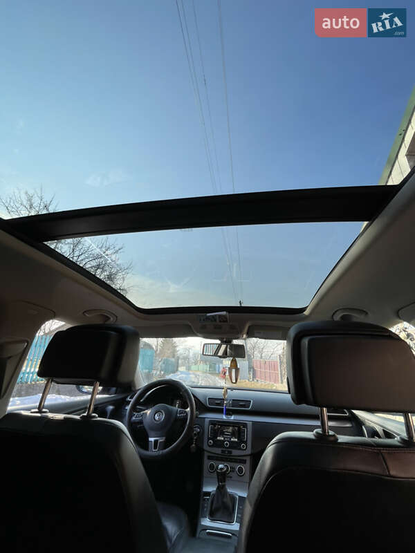 Универсал Volkswagen Passat 2013 в Богородчанах