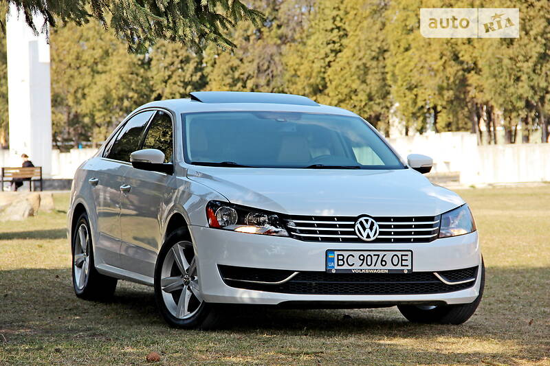 Седан Volkswagen Passat 2012 в Самборе