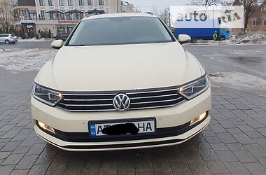 Универсал Volkswagen Passat 2017 в Ивано-Франковске