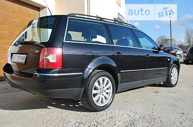 Универсал Volkswagen Passat 2003 в Калуше