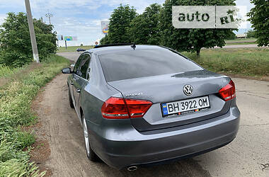 Седан Volkswagen Passat 2013 в Одесі