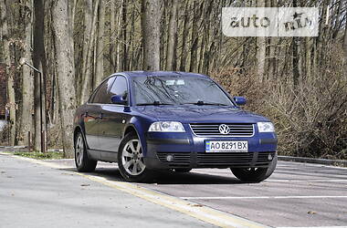 Седан Volkswagen Passat 2001 в Сваляве