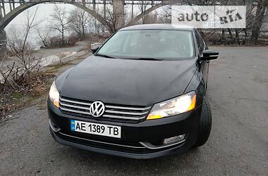 Седан Volkswagen Passat 2013 в Днепре