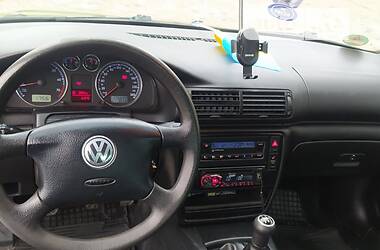 Седан Volkswagen Passat 2003 в Березному