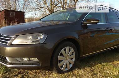 Універсал Volkswagen Passat 2013 в Томашполі