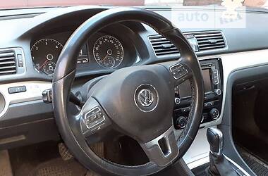 Седан Volkswagen Passat 2013 в Днепре