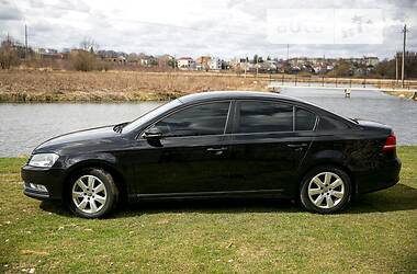 Седан Volkswagen Passat 2011 в 
