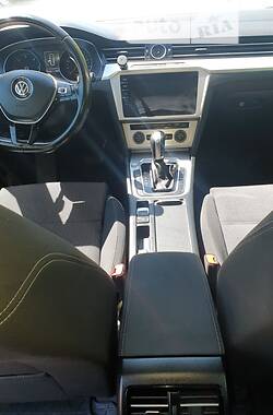 Универсал Volkswagen Passat 2017 в Житомире