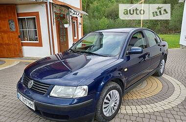 Седан Volkswagen Passat 1999 в Косове